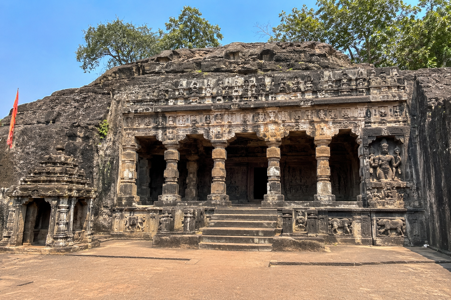 Siddeshwara Cave Temple